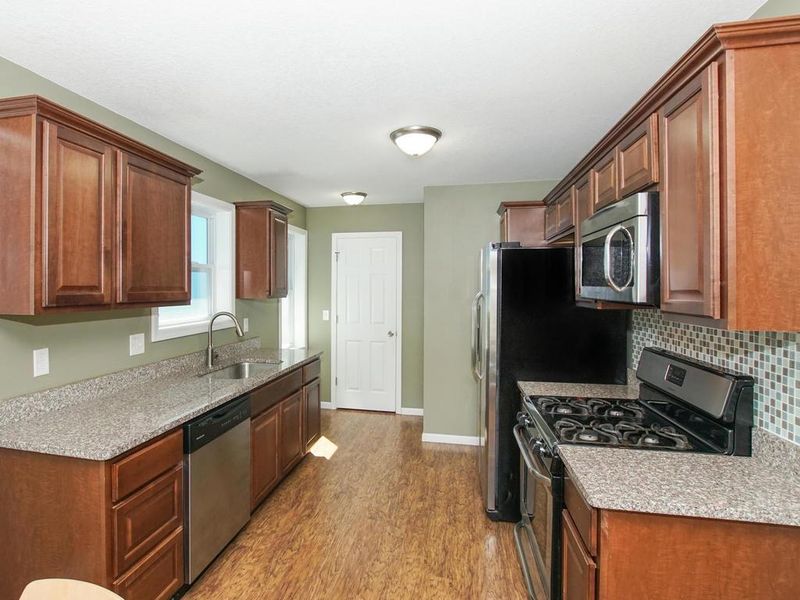 250 Page St E, Saint Paul, MN 55107