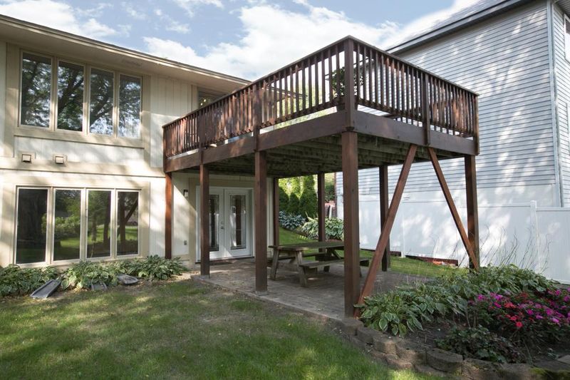 1951 Long Lake Rd, New Brighton, MN 55112