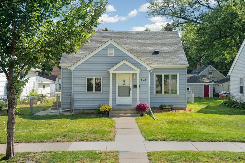 6021 Clinton Ave, Minneapolis, MN 55419