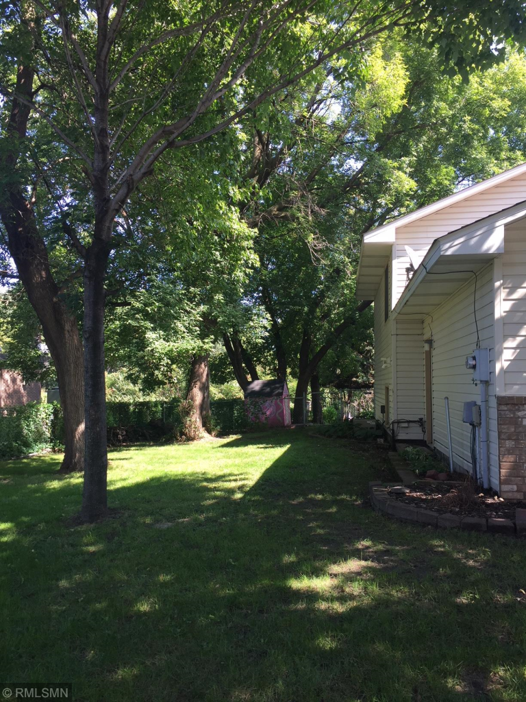 9853 Pierce St NE, Blaine, MN 55434
