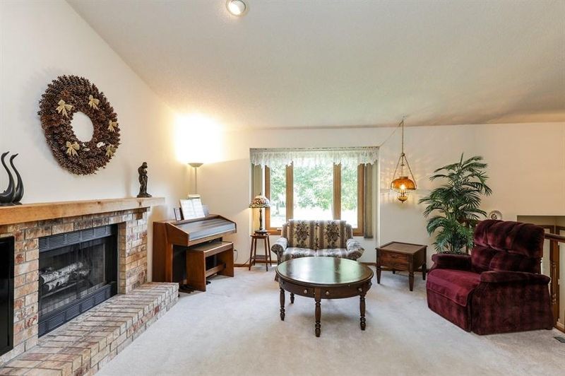 12954 Morgan Pl, Burnsville, MN 55337
