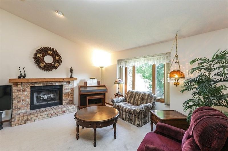 12954 Morgan Pl, Burnsville, MN 55337