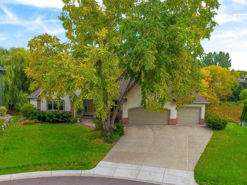 6342 Kingsview Ln N, Maple Grove, MN 55311