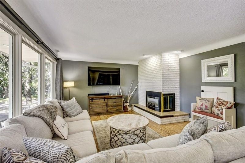3597 Kelvin Ave N, Lake Elmo, MN 55042