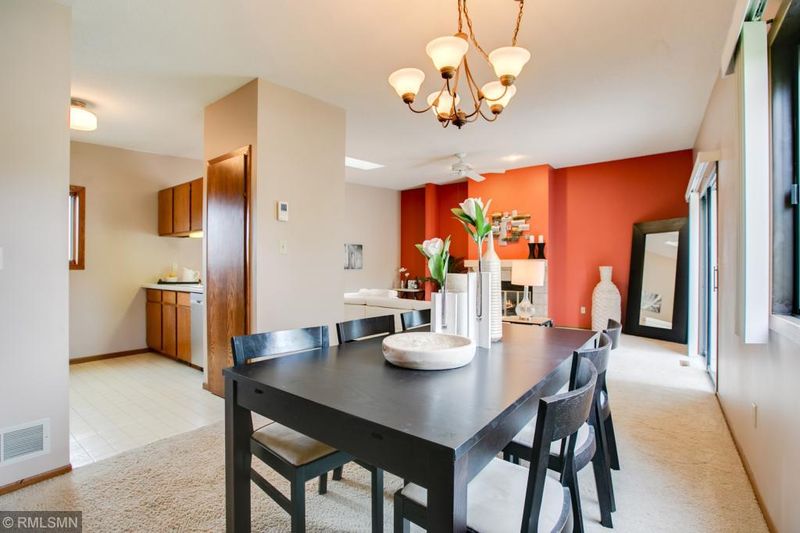 5619 Pompano Dr, Minnetonka, MN 55343