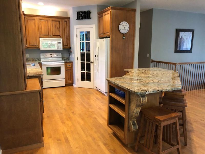 1906 Forest Ridge Cir, Buffalo, MN 55313