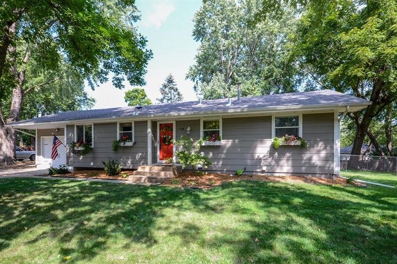 5768 Boone Pl N, New Hope, MN 55428