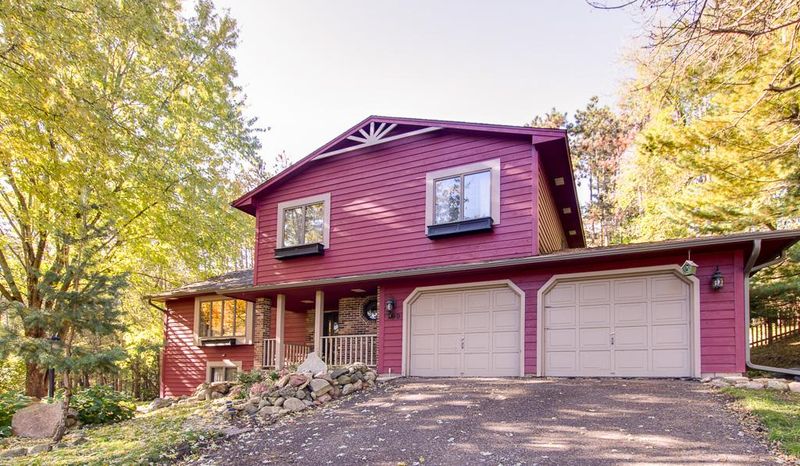 290 Wildwood Ct, Stillwater, MN 55082