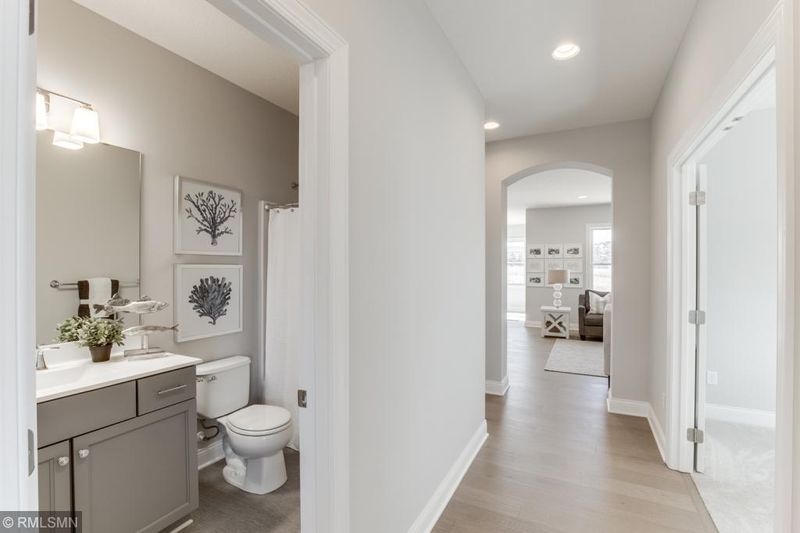 13402 Caffrey Ct, Rosemount, MN 55068
