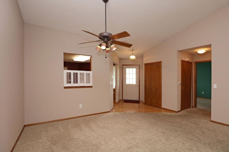 14518 Eureka Ct, Apple Valley, MN 55124