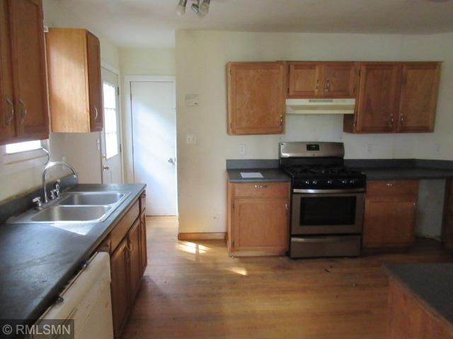 3913 Thomas Ave N, Minneapolis, MN 55412