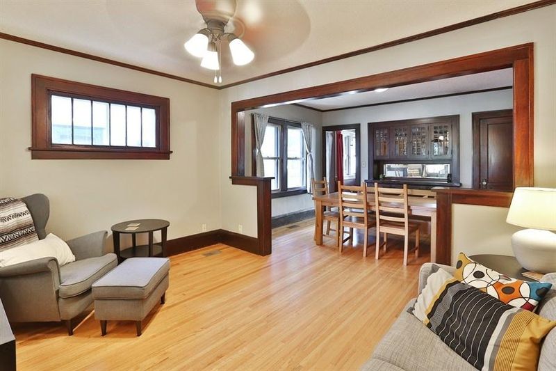 847 Ivy Ave E, Saint Paul, MN 55106