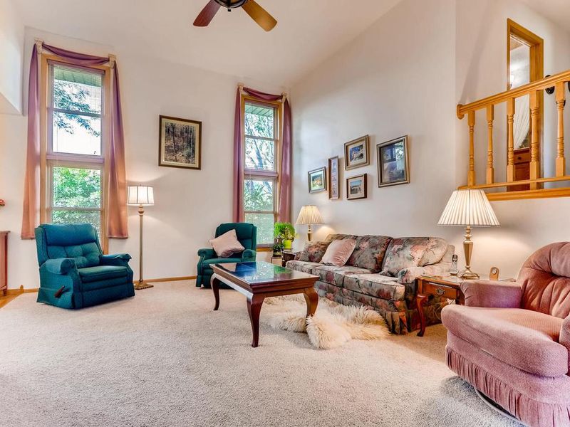 13944 Sunset Lake Dr, Burnsville, MN 55337