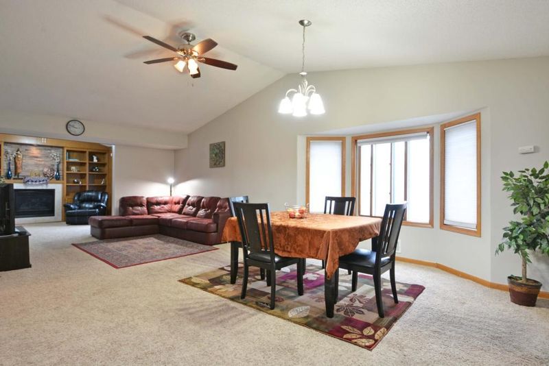 14116 141st St W, Apple Valley, MN 55124