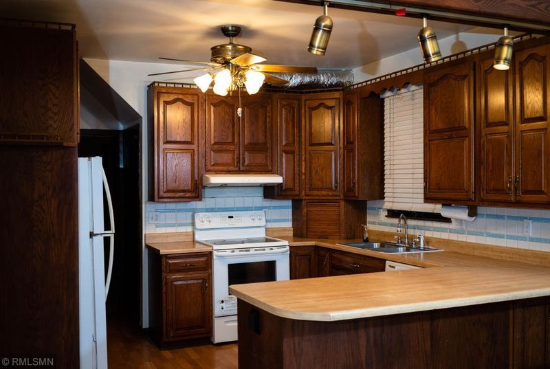 1174 Forest St, Saint Paul, MN 55106