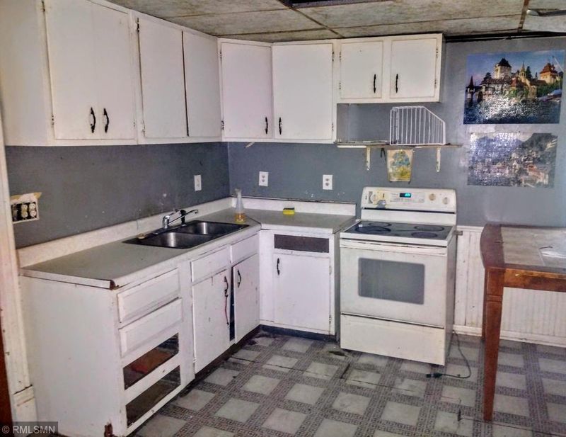 108 S 2nd St, Kiester, MN 56051