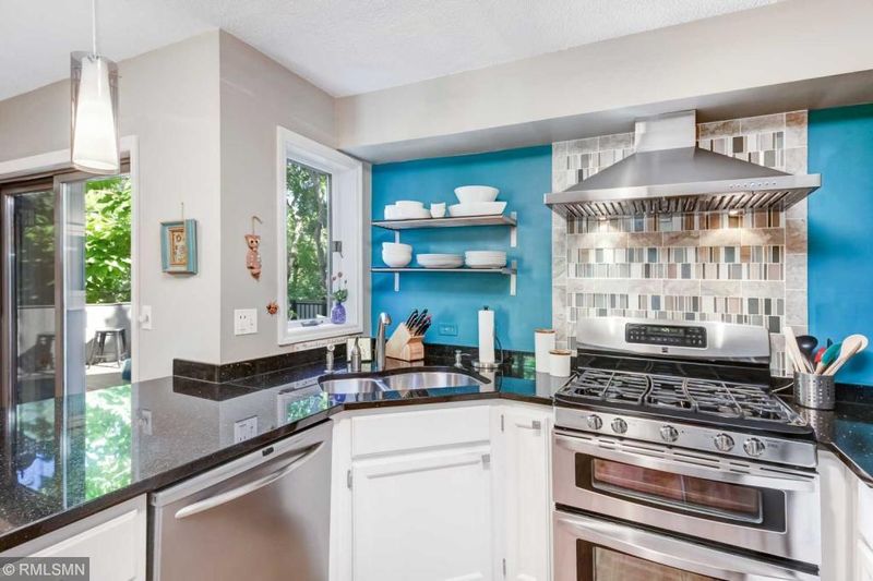 16375 Adret Ct, Eden Prairie, MN 55346