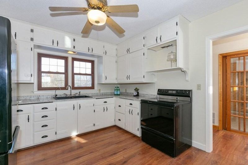 4617 2nd St SE, Saint Cloud, MN 56304