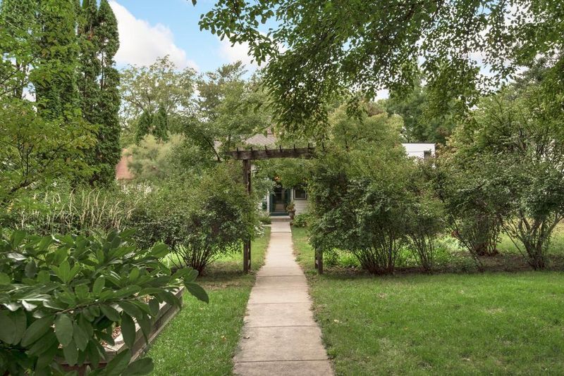 5736 Stevens Ave, Minneapolis, MN 55419