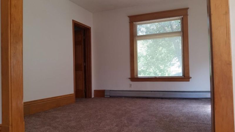 1090 Ross Ave, Saint Paul, MN 55106
