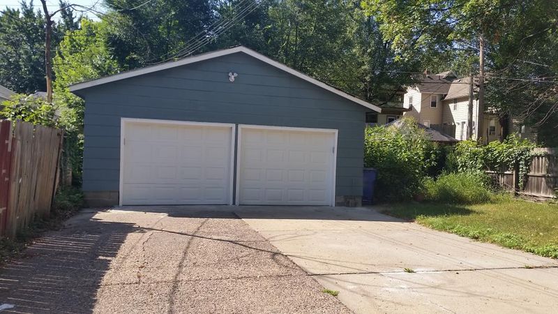 1090 Ross Ave, Saint Paul, MN 55106