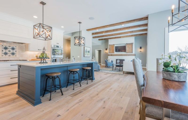 4724 Williston Rd, Minnetonka, MN 55345