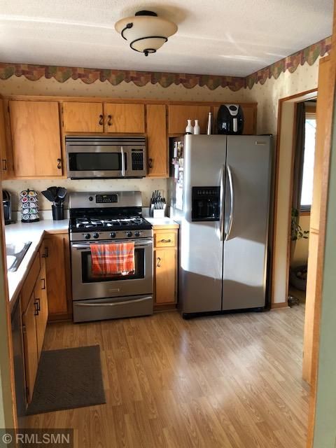 9646 Hamlet Ave S, Cottage Grove, MN 55016