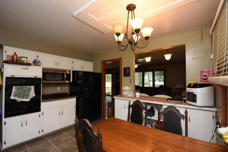 10600 Verdi Rd, Bloomington, MN 55431