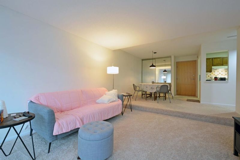 4820 Park Commons Dr #224, Saint Louis Park, MN 55416