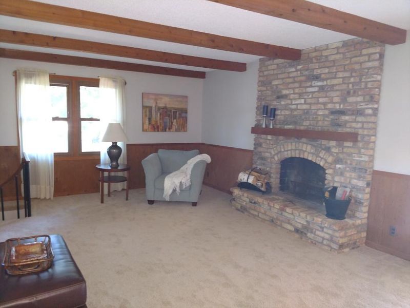 100 E 104th St, Bloomington, MN 55420