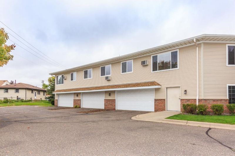 1729 6th St NE #208, Minneapolis, MN 55413