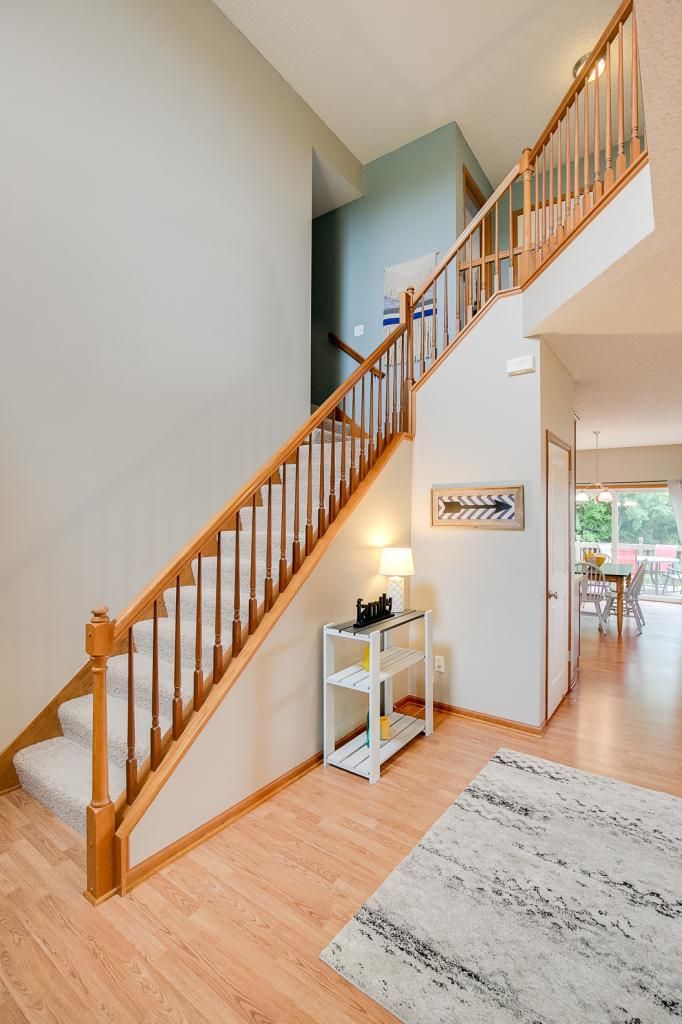 6826 Lakewood Dr NE, Albertville, MN 55301