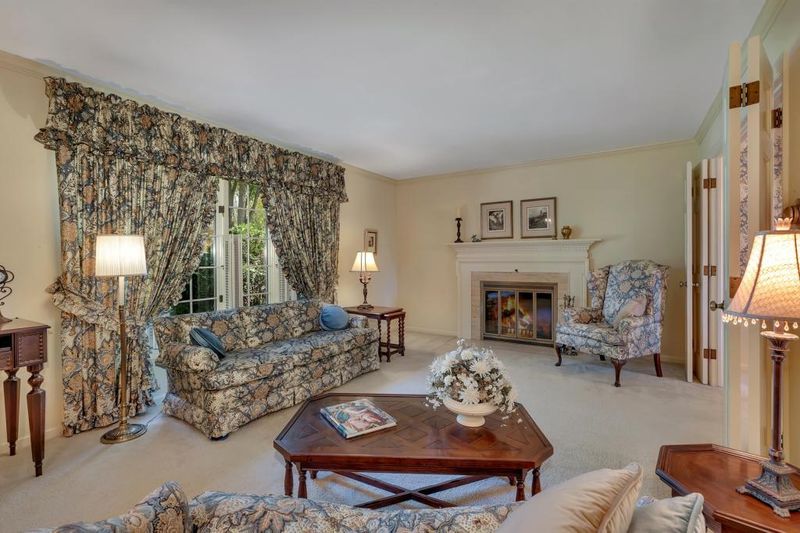 1701 Hillcrest Rd, Saint Cloud, MN 56303
