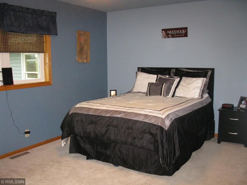 17887 Fieldcrest Rd, Cold Spring, MN 56320