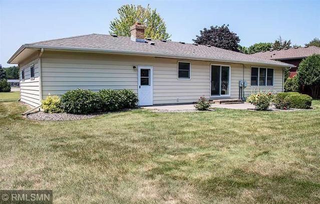 129 S Manitou Dr, Mankato, MN 56001