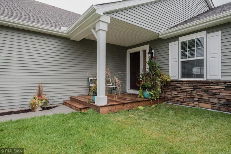 15144 Emory Cir, Apple Valley, MN 55124