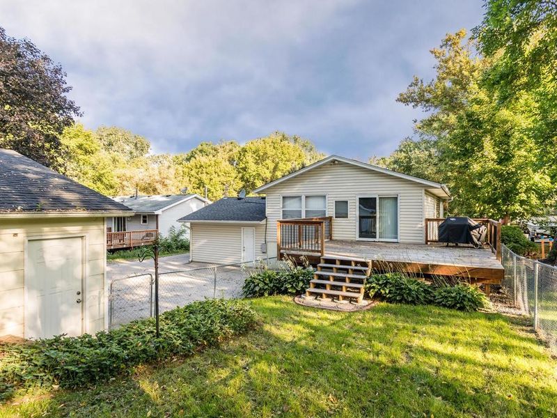 5971 Gumwood Rd, Mound, MN 55364