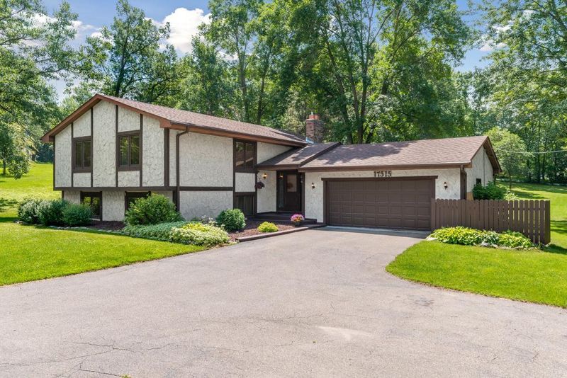17515 30th Ave N, Plymouth, MN 55447