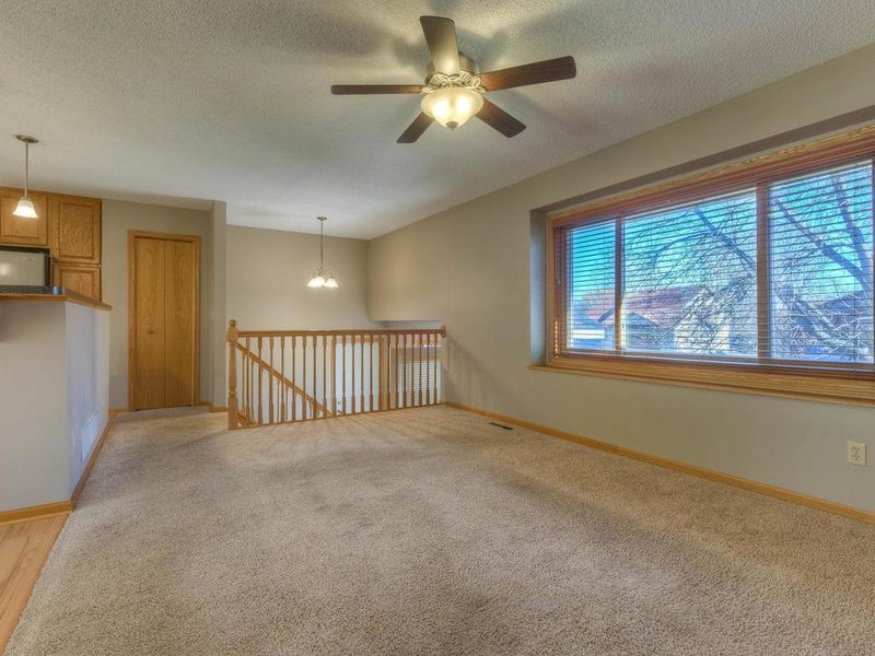9083 Rosewood Ln N, Maple Grove, MN 55369