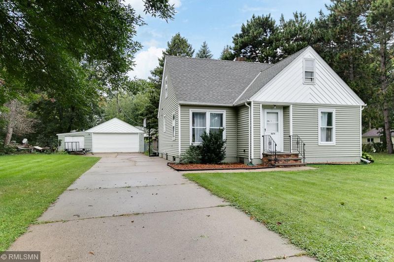 1879 Birmingham St, Maplewood, MN 55109