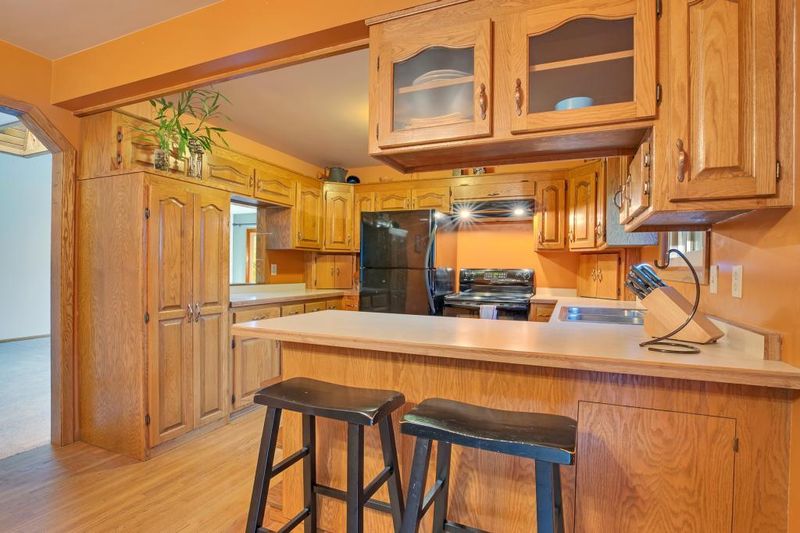 1066 Bear Cir NE, Cambridge, MN 55008