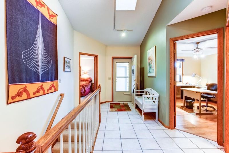 2554 Moundsview Dr #51, Mounds View, MN 55112