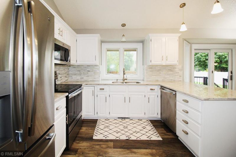 8980 Cambridge Ave, Brooklyn Park, MN 55443