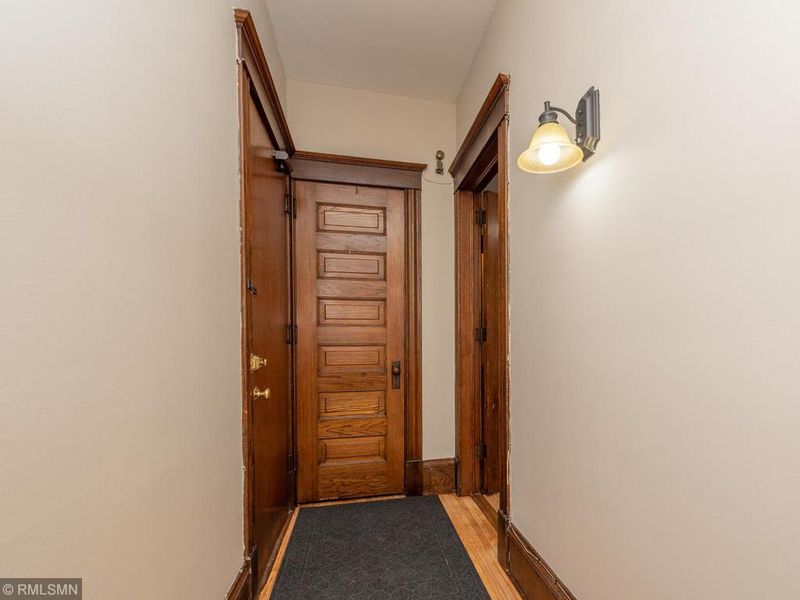 3216 15th Ave S #4, Minneapolis, MN 55407