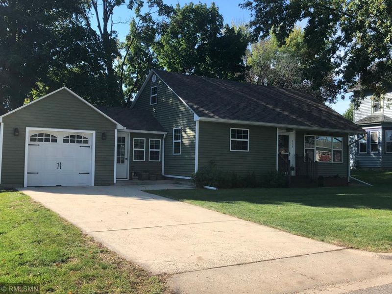 213 1st Ave SE, Norwood Young America, MN 55397