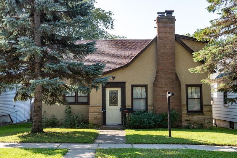 1306 4th St E, Saint Paul, MN 55106