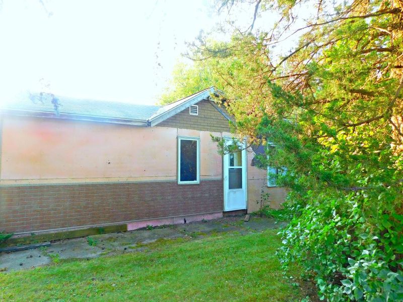 614 13th St SW, Little Falls, MN 56345