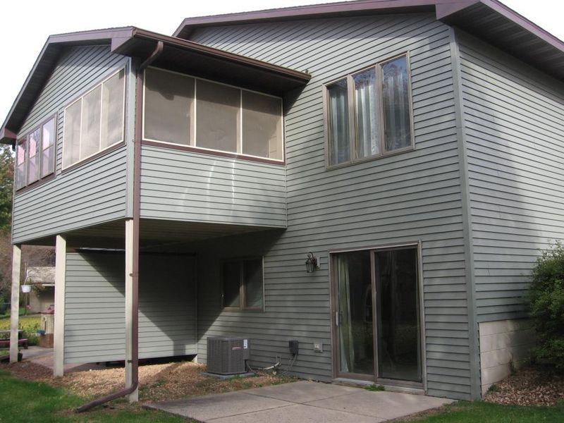 1619 Pheasantwood Trl, Northfield, MN 55057
