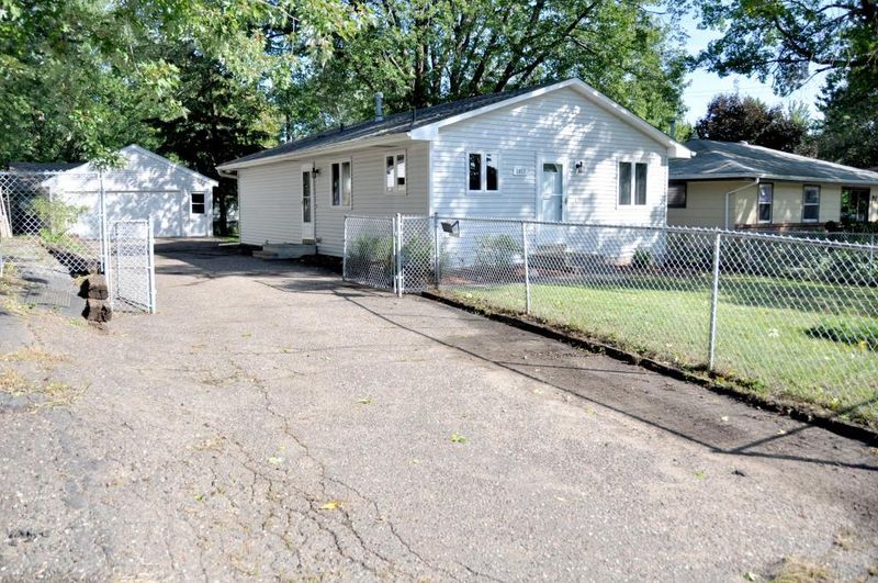 1012 Winnetka Ave N, Golden Valley, MN 55427