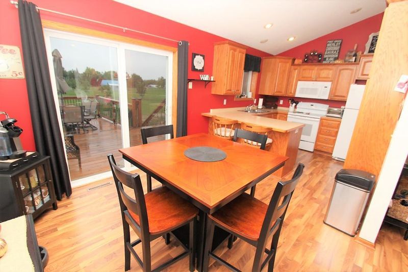 103 Iris Ln E, Saint Joseph, MN 56374